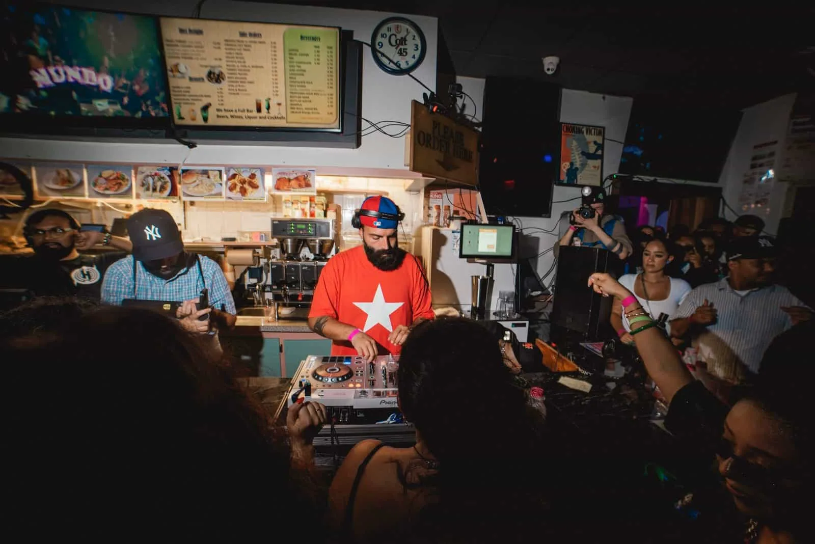 SGAMO: ONE NATION UNDER A GROOVE 5 SGAMO02